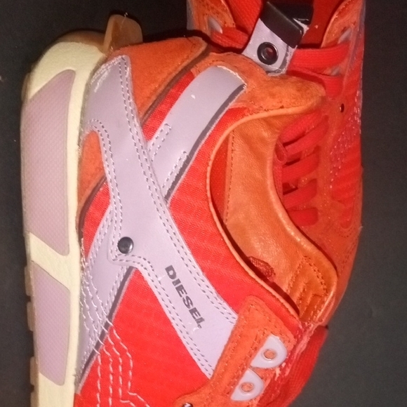 Diesel Bold Red Sneakers - Picture 12 of 15